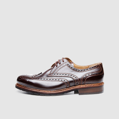 Brogues Herrenschuhe mit Lochverzierung