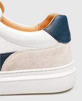 Travis US - White/Blue